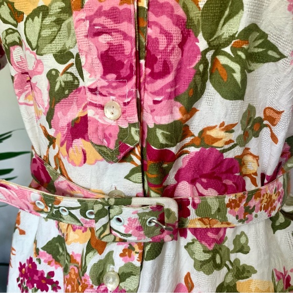 v i n t a g e :: Floral Cottagecore Buttoned Belted Dress - Picture 13 of 15